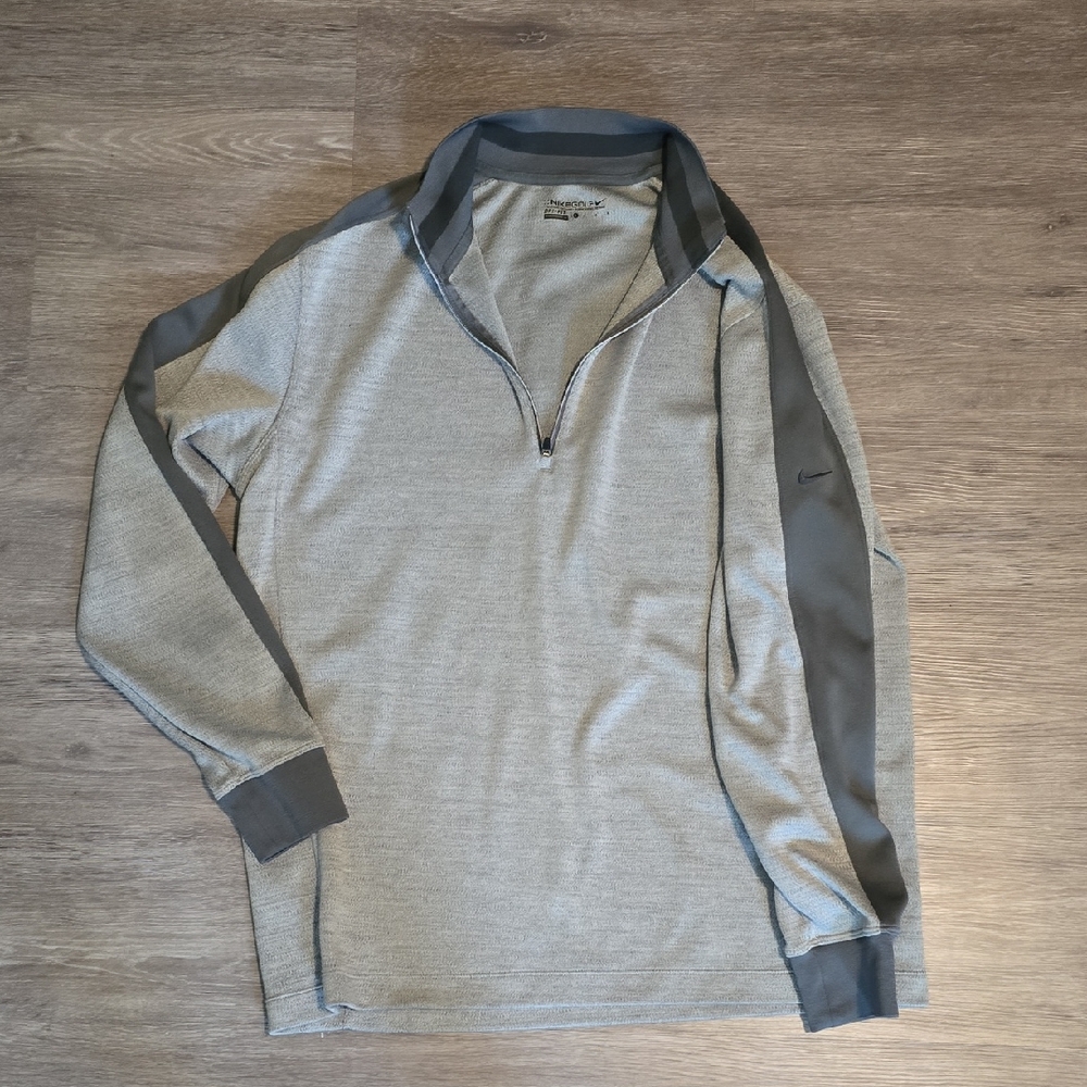 Nike Men's Light Gray and Dark Gray Zip-Up Sweater
